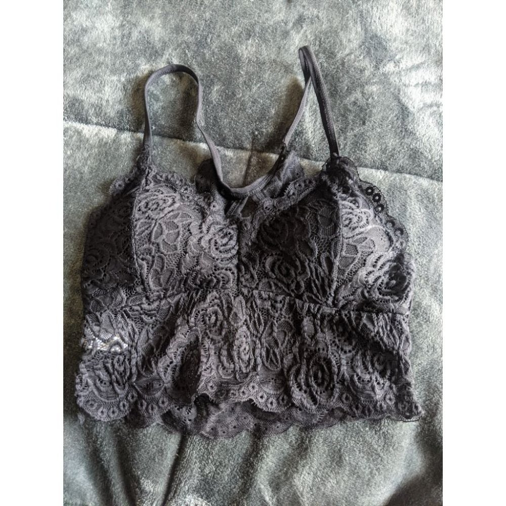 XS Lace Crop Top